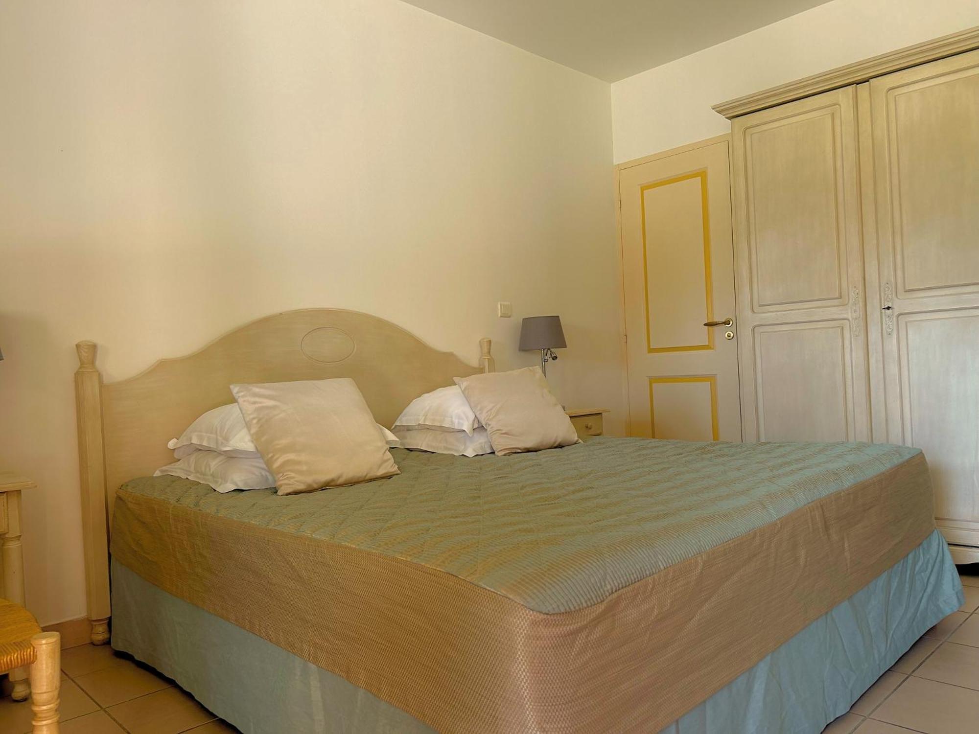 Hotel Terriciae Aux Portes De Maussane Les Alpilles Room photo